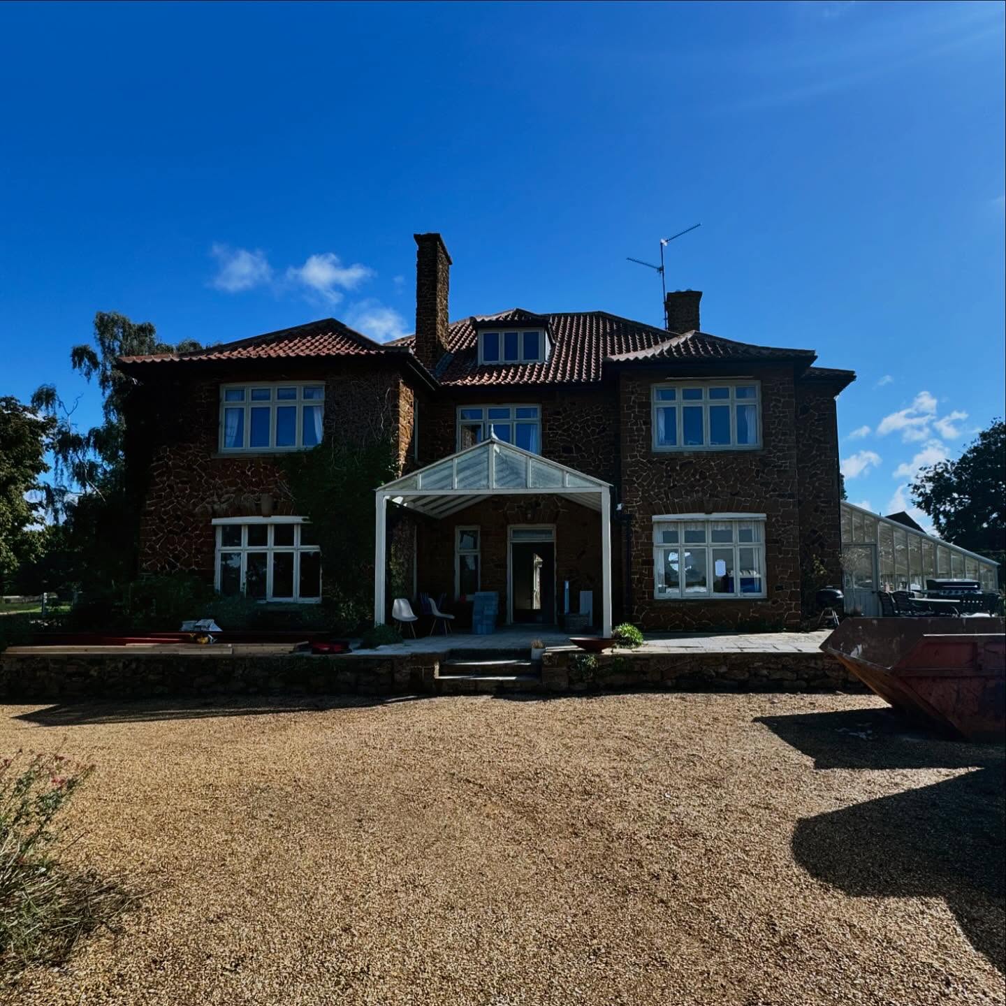 Carrstone country house frontage before renovation works
